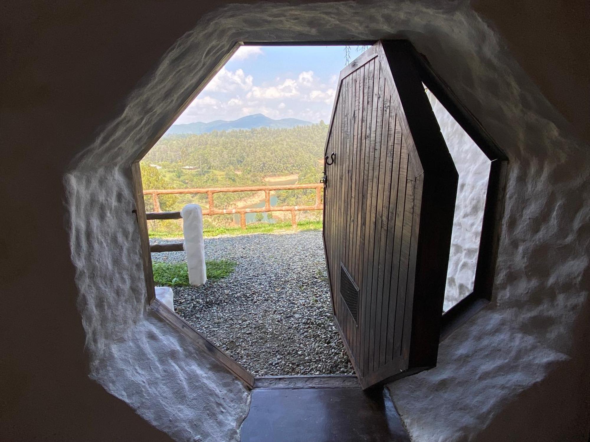 Hobbit Hotel Ecolodge- Guatapé מראה חיצוני תמונה