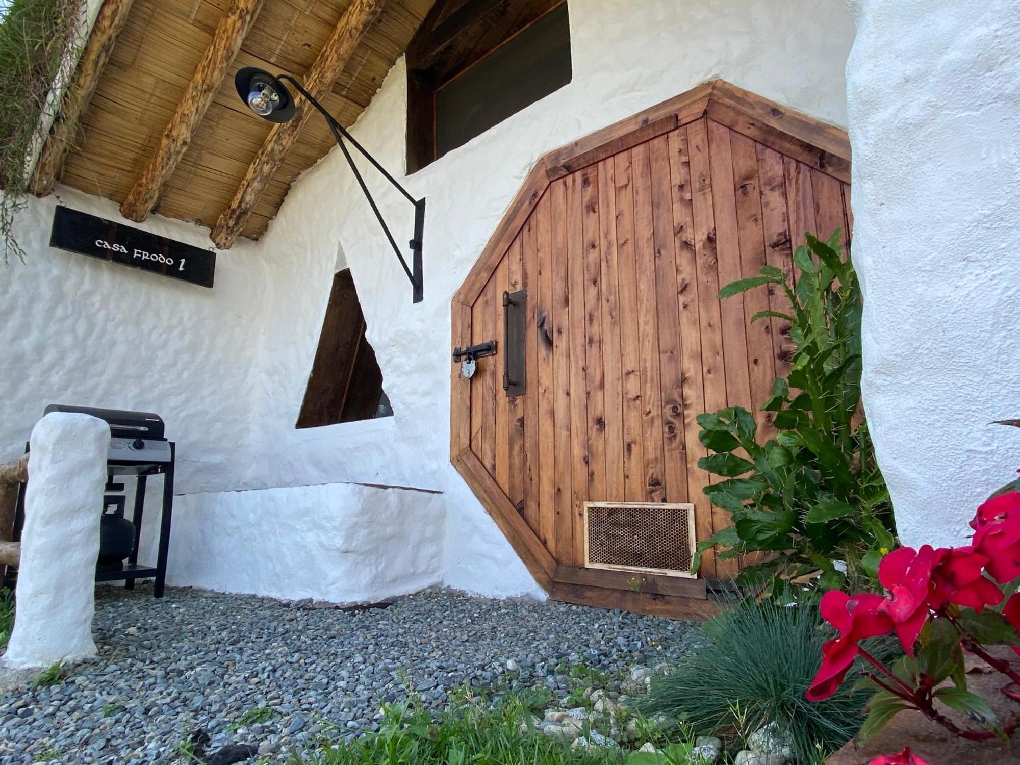 Hobbit Hotel Ecolodge- Guatapé מראה חיצוני תמונה