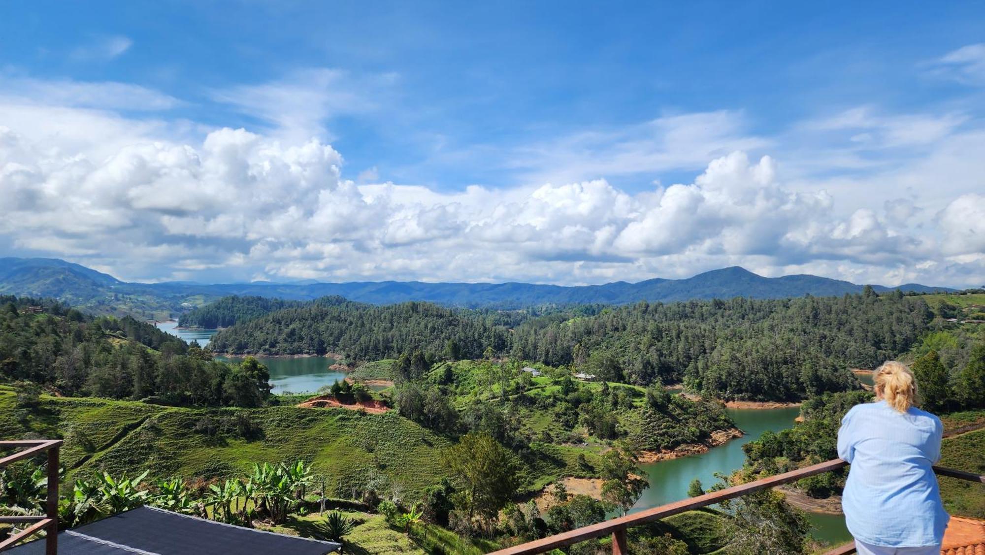 Hobbit Hotel Ecolodge- Guatapé מראה חיצוני תמונה