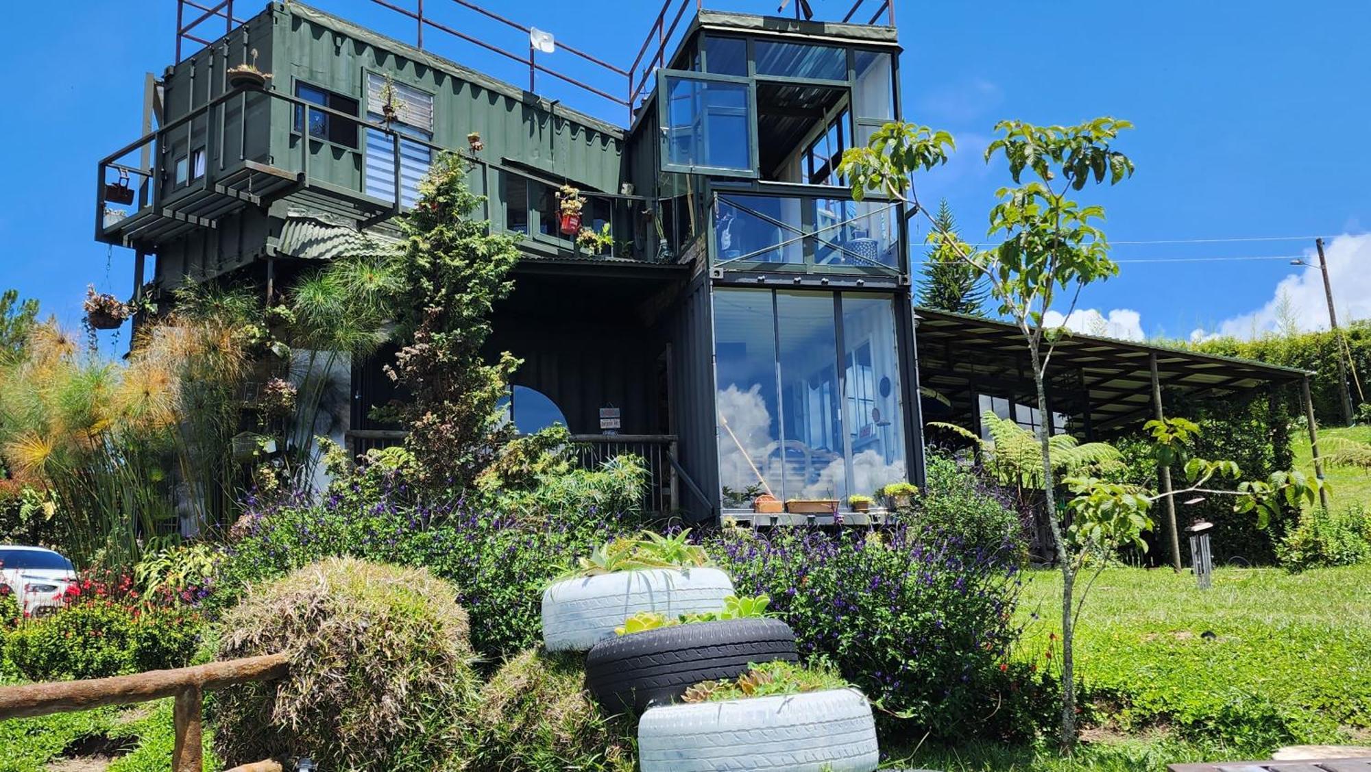 Hobbit Hotel Ecolodge- Guatapé מראה חיצוני תמונה