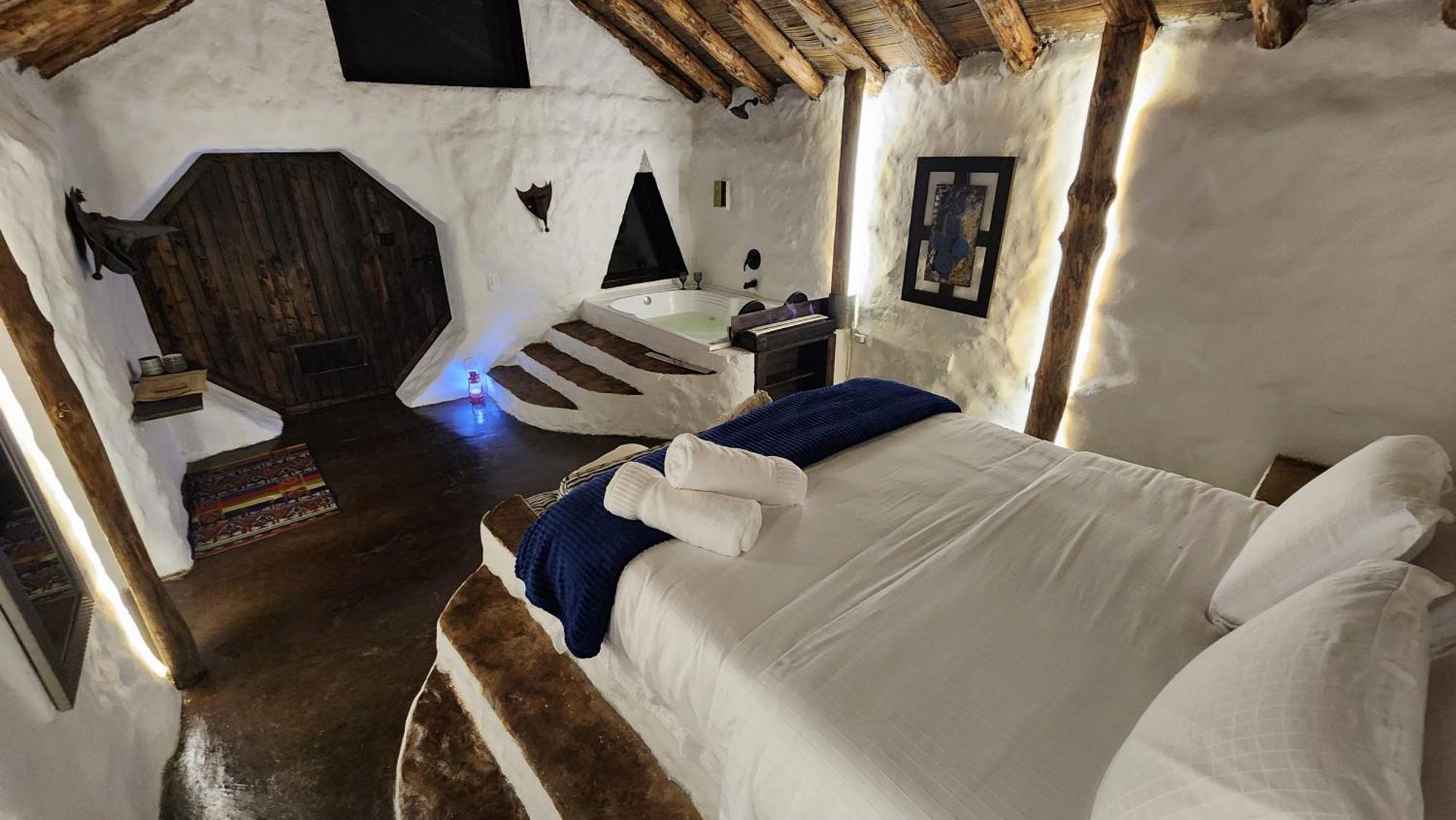 Hobbit Hotel Ecolodge- Guatapé מראה חיצוני תמונה
