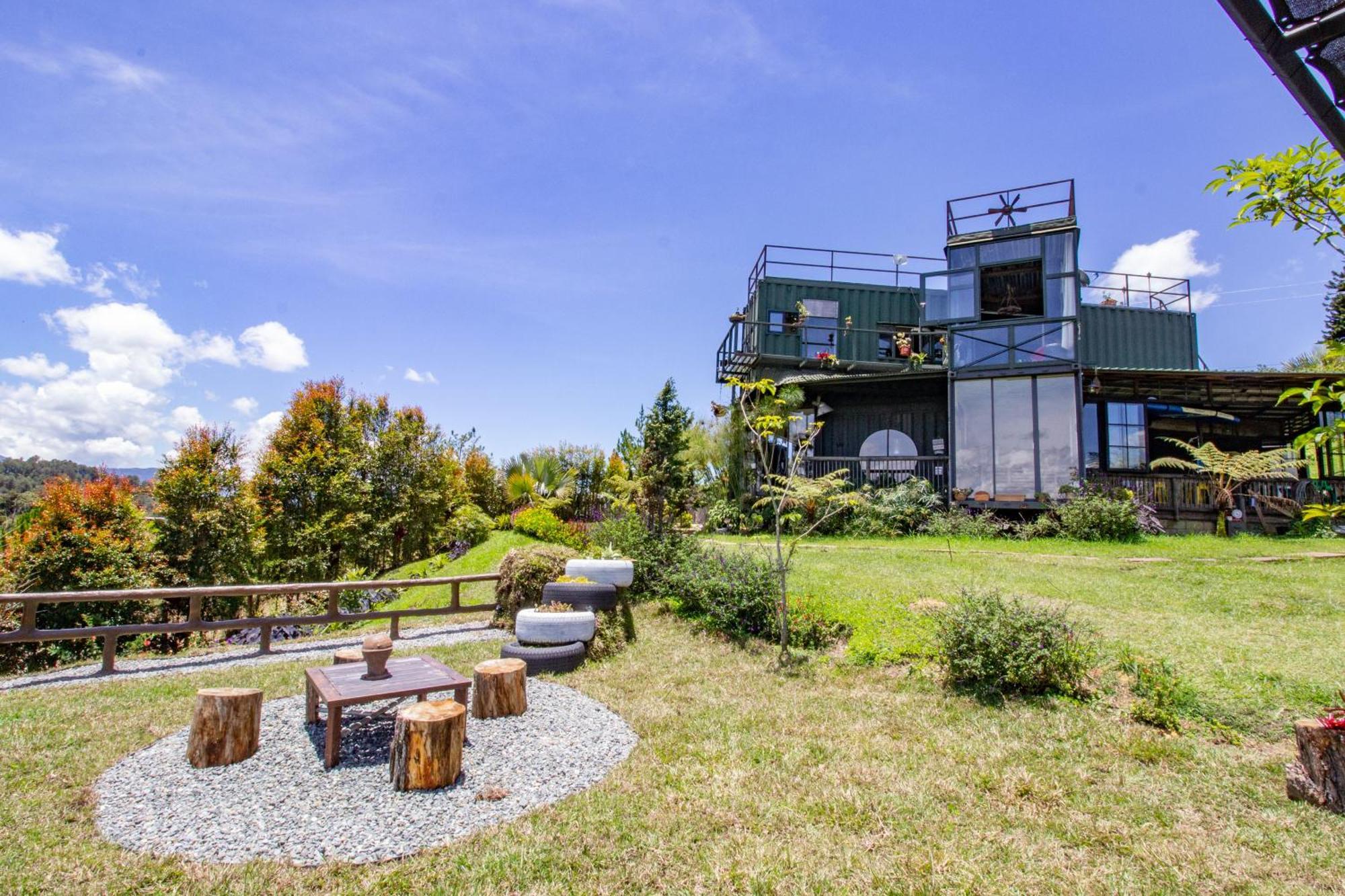 Hobbit Hotel Ecolodge- Guatapé מראה חיצוני תמונה